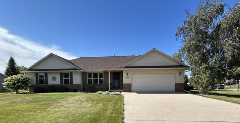 3652 S Ridge Rd, De Pere, WI 54115