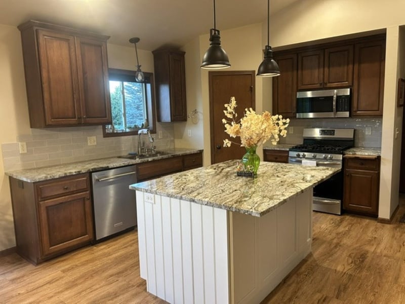 3652 S Ridge Rd, De Pere, WI 54115