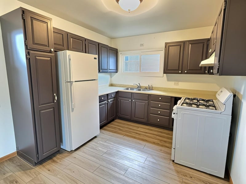 516 E Custer Ave, Oshkosh, WI 54901