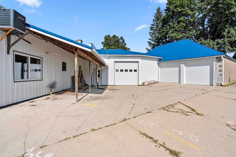 201 W Green Bay St, Bonduel, WI 54107