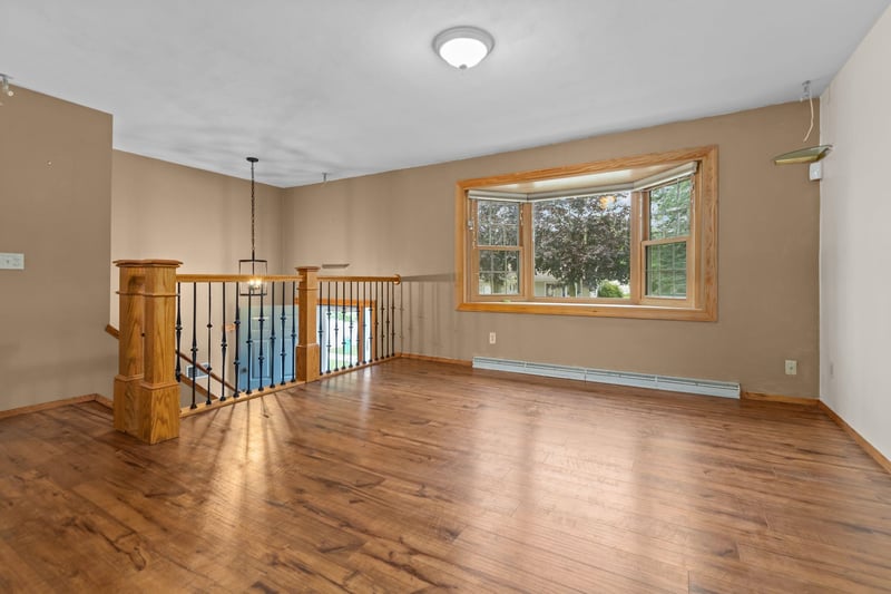 2613 S Jason Dr, Appleton, WI 54915-4438