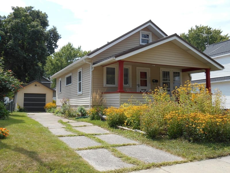 1335 W Rogers Ave, Appleton, WI 54914-5068