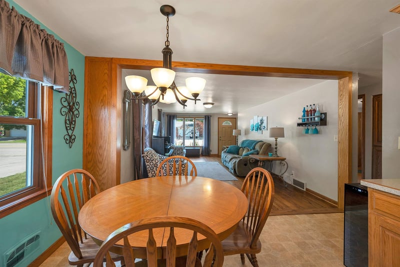 206 Bader St, Green Bay, WI 54302