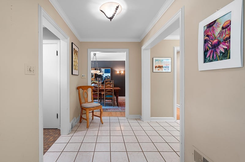 938 Hickory Ave, De Pere, WI 54115