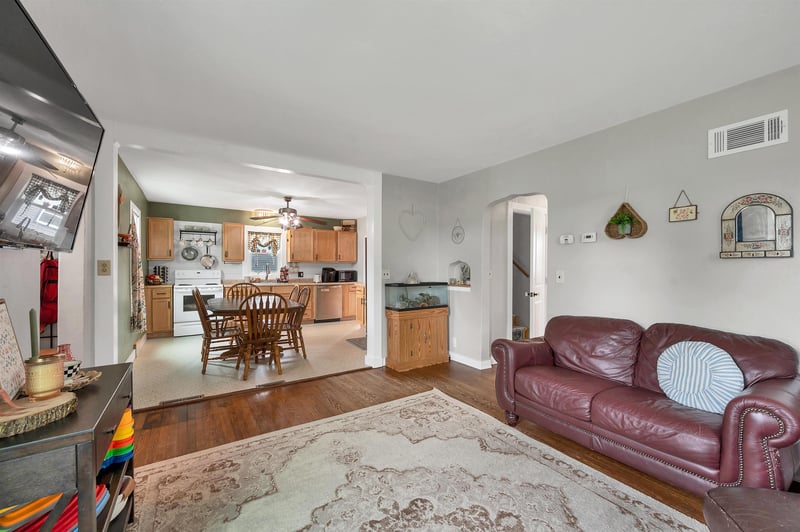 W2937 State Rd 54, Seymour, WI 54165