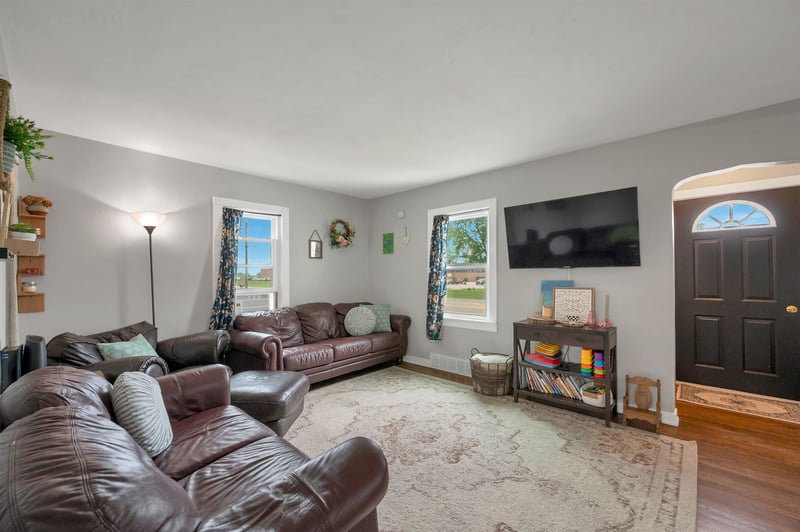 W2937 State Rd 54, Seymour, WI 54165
