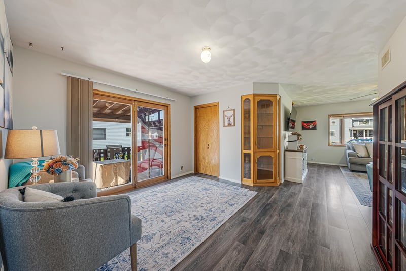 810 Oviatt St, Kaukauna, WI 54130-1529