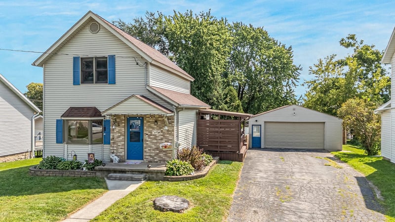 810 Oviatt St, Kaukauna, WI 54130-1529