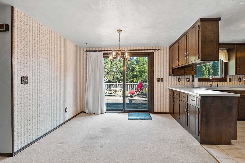 2579 Van Beek Rd, Green Bay, WI 54311