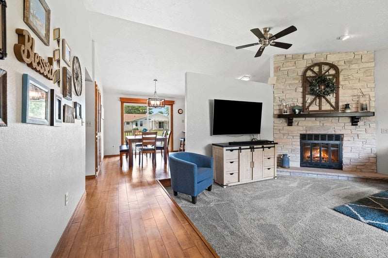 1841 Baltic Cir, Green Bay, WI 54311