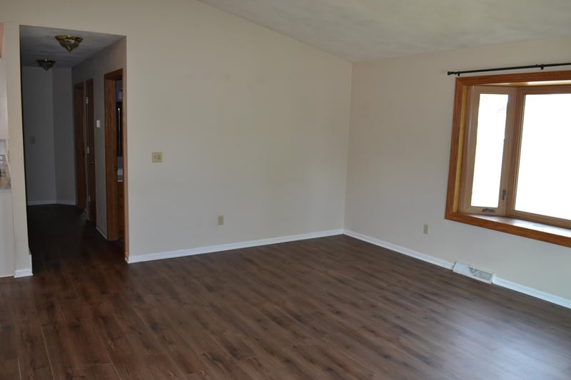 40 Rolling Green Cir, Oshkosh, WI 54904-6554