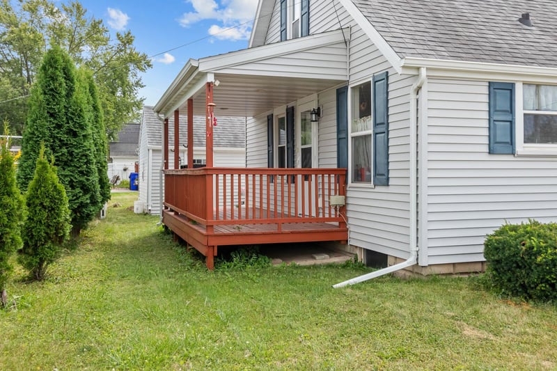 1727 W Wisconsin Ave, Appleton, WI 54914-3255