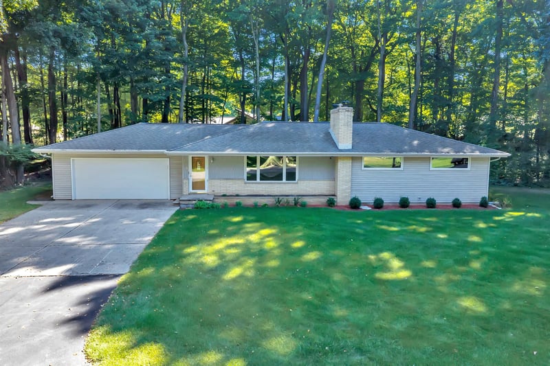 308 Hyland Ave, Casco, WI 54205