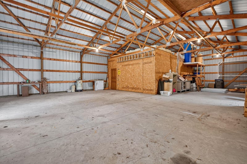 1952 County Rd Ff, Oshkosh, WI 54904