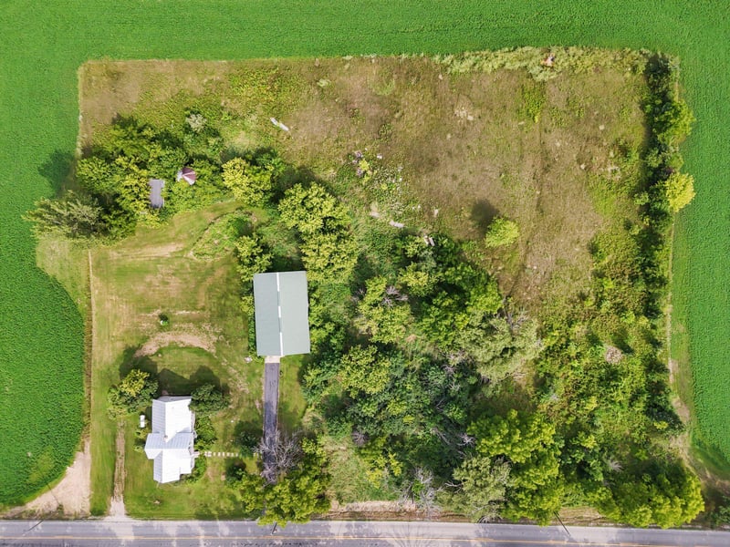 1952 County Rd Ff, Oshkosh, WI 54904