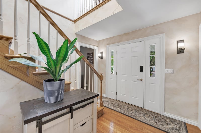 250 Windward Rd, Green Bay, WI 54302