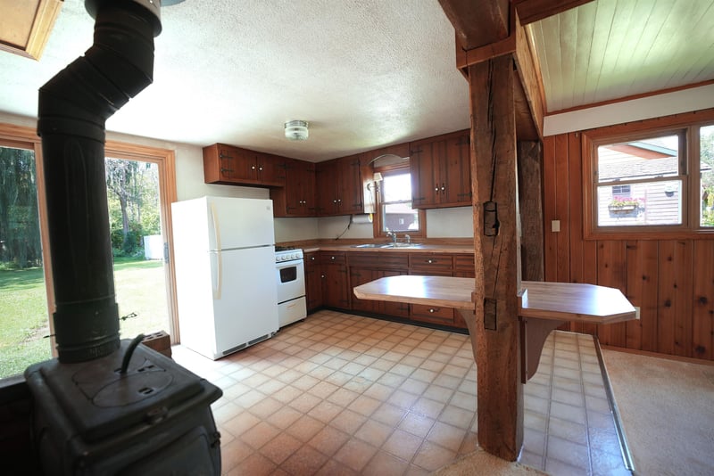 3933 Lloyd St, Green Bay, WI 54311-9770