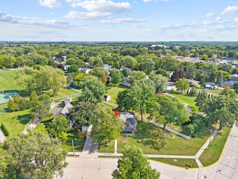 245 Darboy Rd, Combined Locks, WI 54113