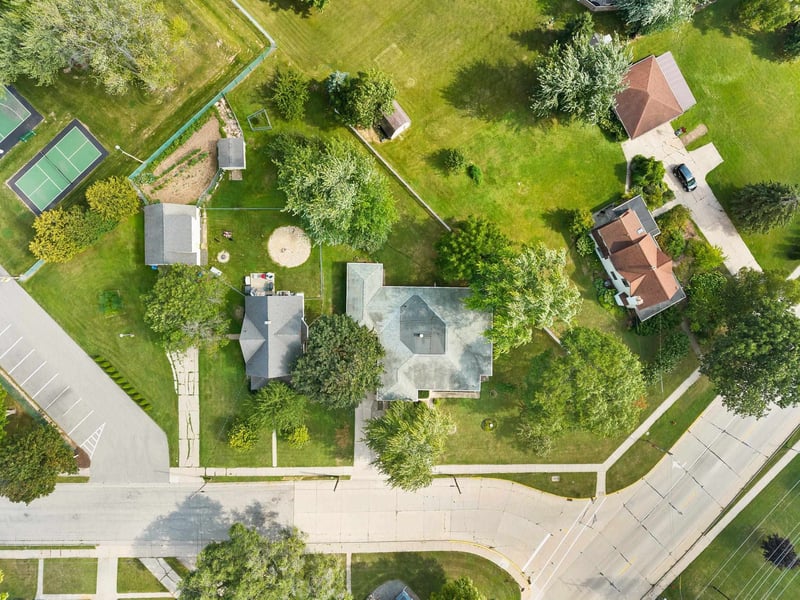 245 Darboy Rd, Combined Locks, WI 54113