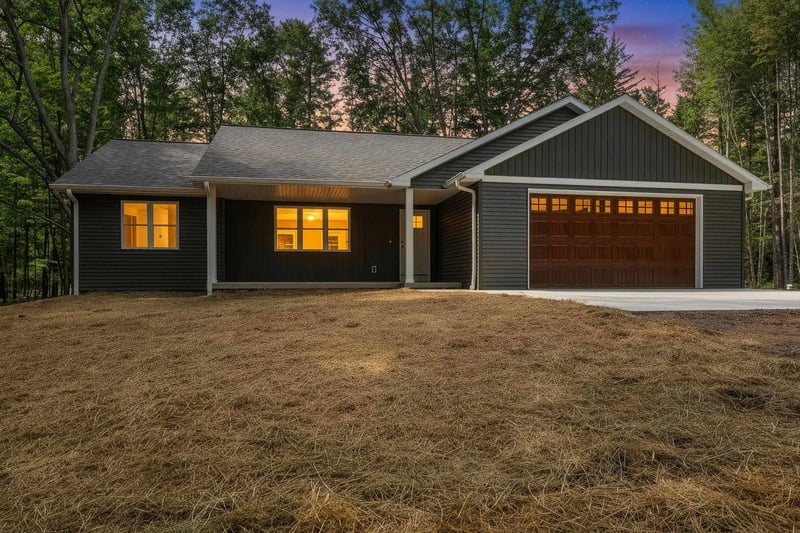 5347 Fuller Ln, Lena, WI 54139-9578