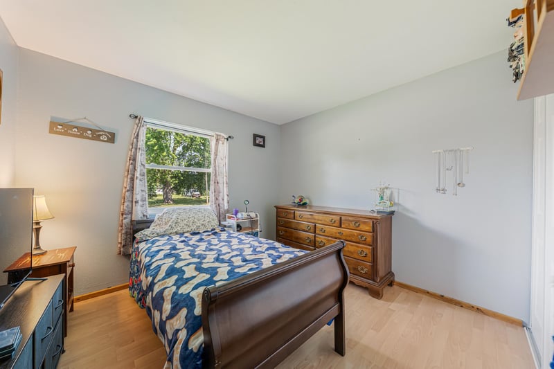 731 Pine St, Winneconne, WI 54986