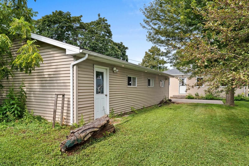 706 Roy Ave, Green Bay, WI 54303-3949