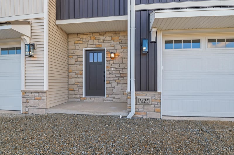 1853 London Rd, Green Bay, WI 54311