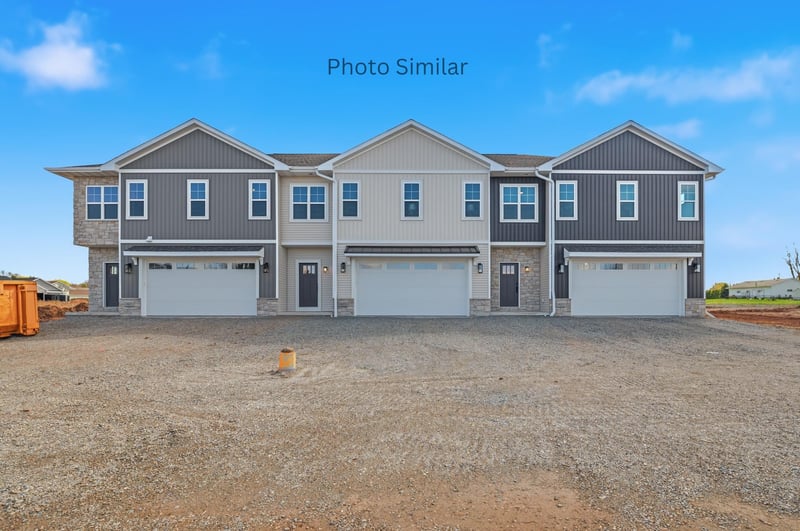 1851 London Rd, Green Bay, WI 54311