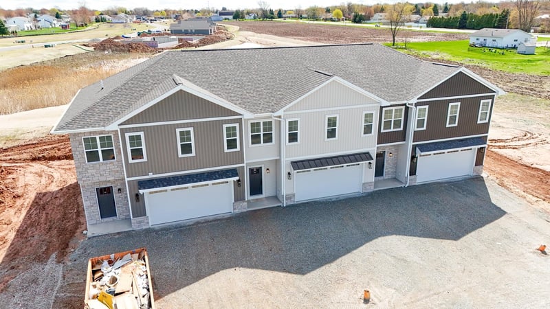 1849 London Rd, Green Bay, WI 54311