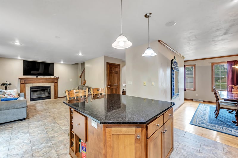 2946 Copper Mountain Ct, Howard, WI 54313