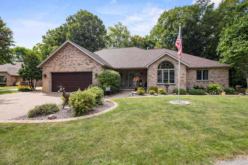 106 Wulgaert Way, Appleton, WI 54113
