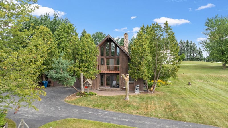 N2579 Hample Rd, Appleton, WI 54913