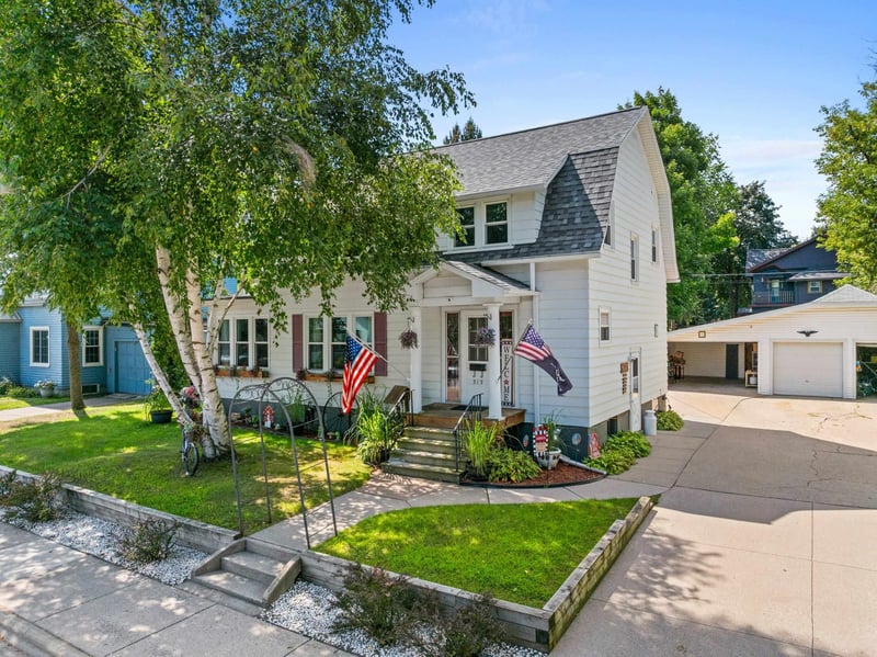 313 S Washington St, Shawano, WI 54166