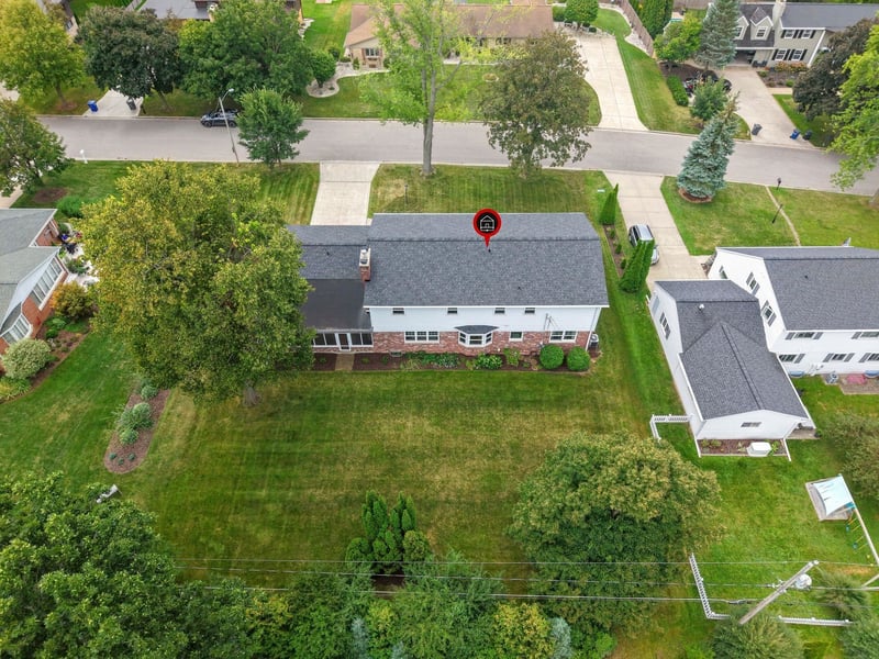 180 Rosemont Dr, Green Bay, WI 54301-2613