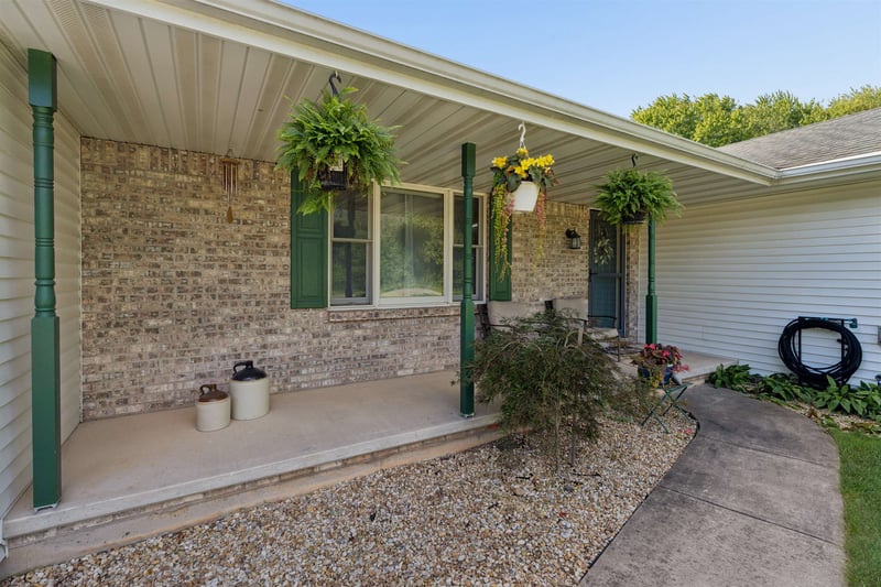 W7013 Plank Rd, Appleton, WI 54915