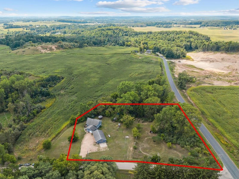 5389 Patzer Ln, Gillett, WI 54124