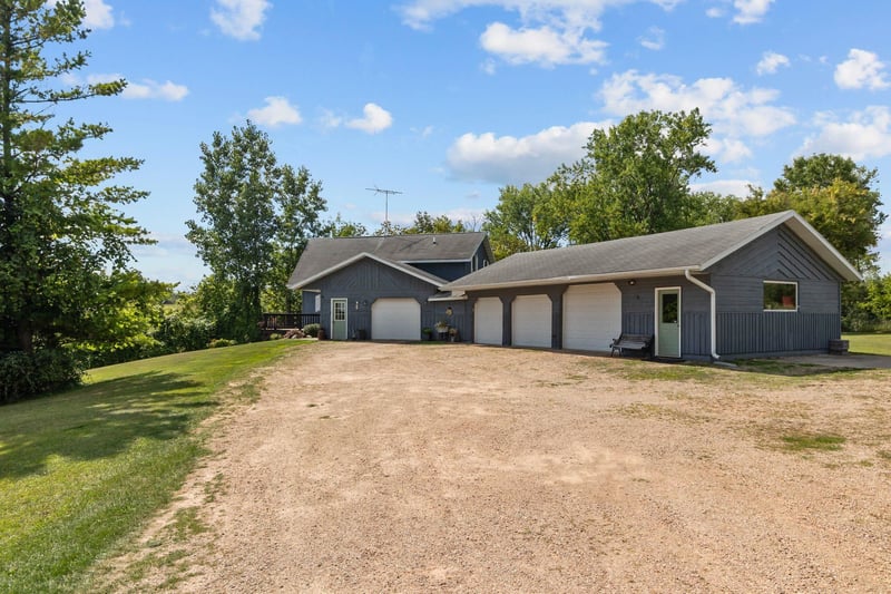 5389 Patzer Ln, Gillett, WI 54124