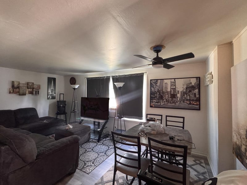 608 N Huron St, De Pere, WI 54115-2619