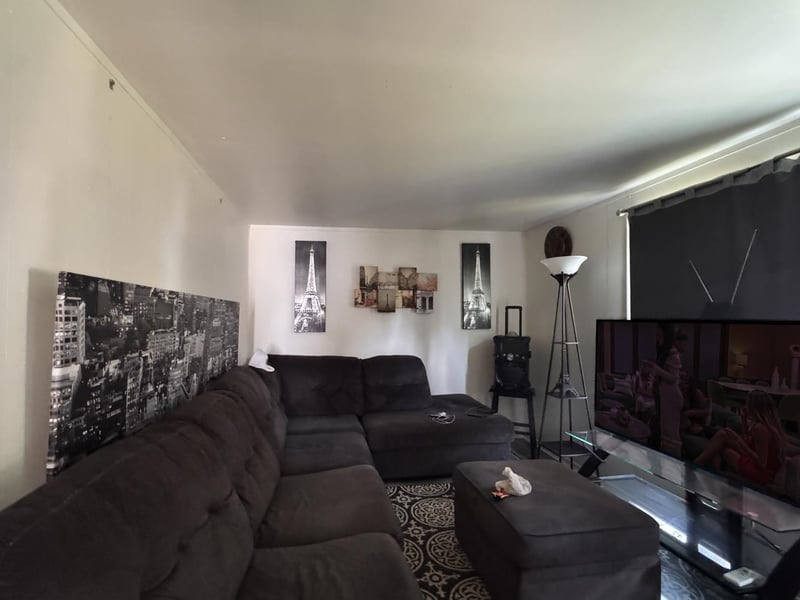 608 N Huron St, De Pere, WI 54115-2619