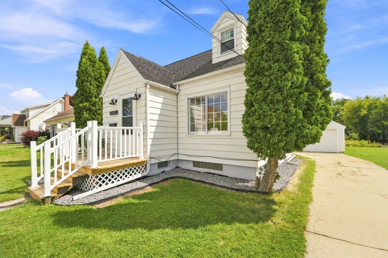 1343 W Prospect Ave, Appleton, WI 54914