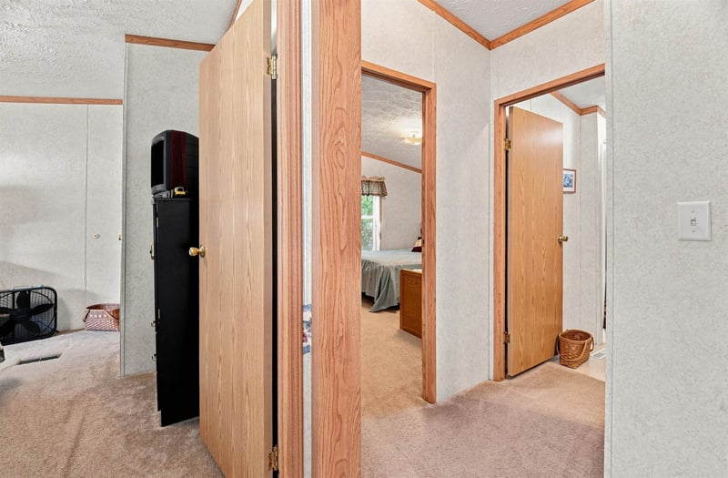 W5476 Lake Dr, Shawano, WI 54166