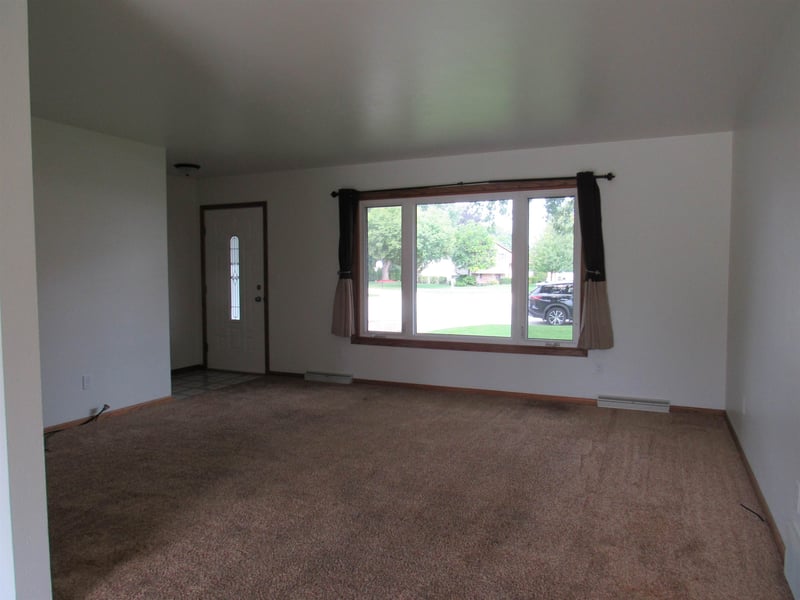 2781 Tulip Ct, Green Bay, WI 54313