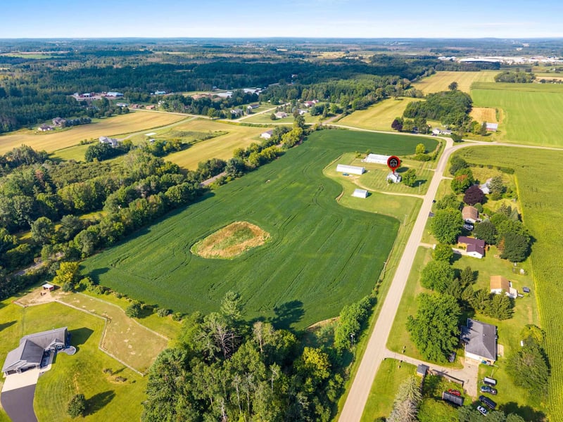 W7871 Oak Ave, Shawano, WI 54166