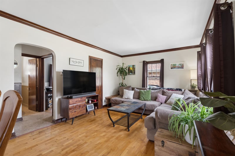 1823 Hubbard St, Oshkosh, WI 54902