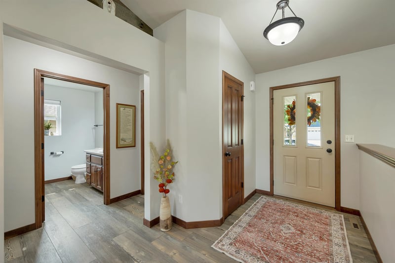 4851 Isabella Cir, Oneida, WI 54155