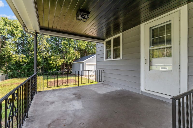 1532 W Bent Ave, Oshkosh, WI 54901