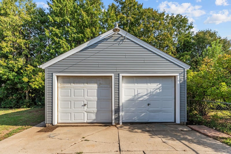 1532 W Bent Ave, Oshkosh, WI 54901