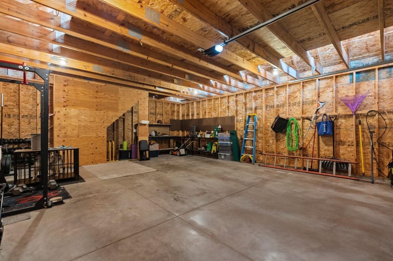 1158 Loretta Ave, Menasha, WI 54952