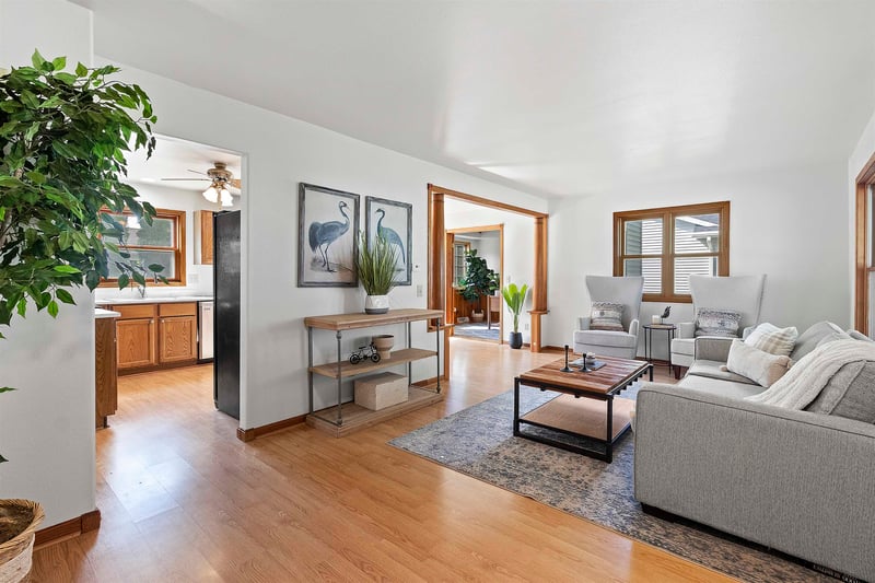 725 Harrison Ave, Omro, WI 54963