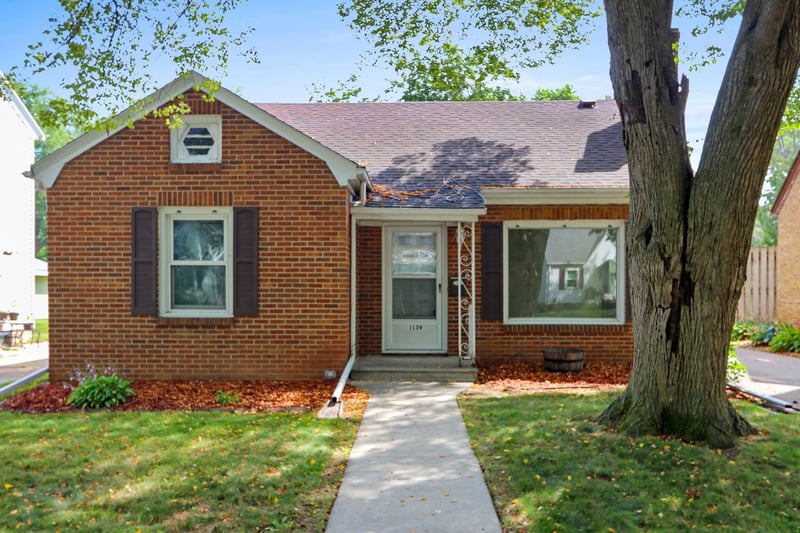 1139 14th Ave, Green Bay, WI 54304